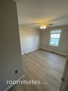 Room for rent in Manassas, VA $1250, townhouse