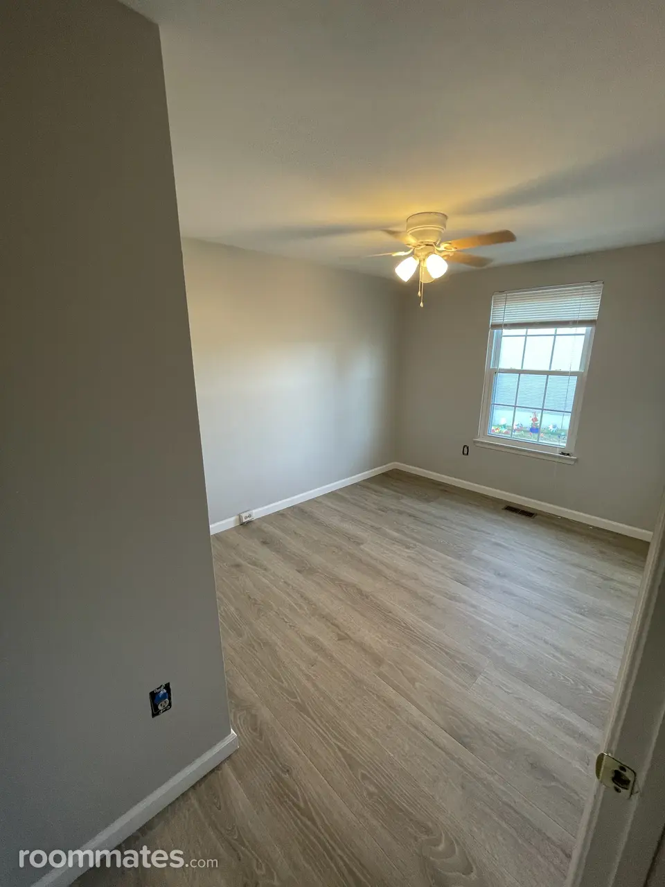 Profile photo 3 of 7