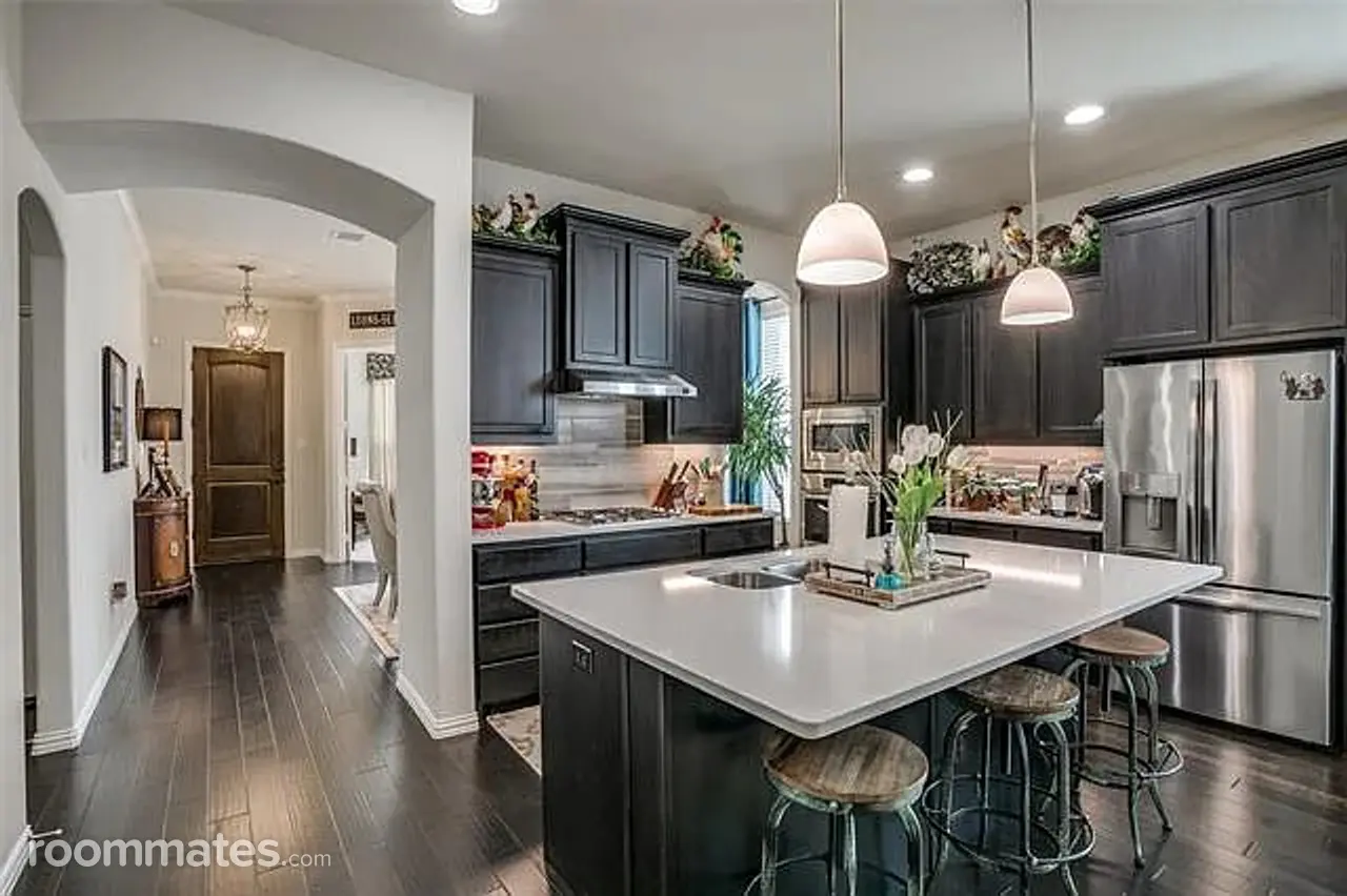 Profile photo 2 of 7