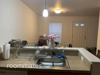 Room for rent in Nashua, NH $1250, townhouse