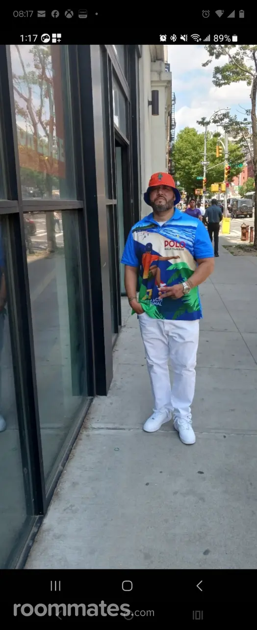 Profile photo 6 of 6