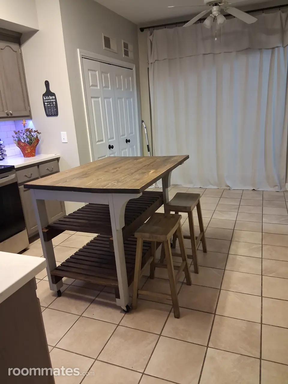 Profile photo 7 of 11