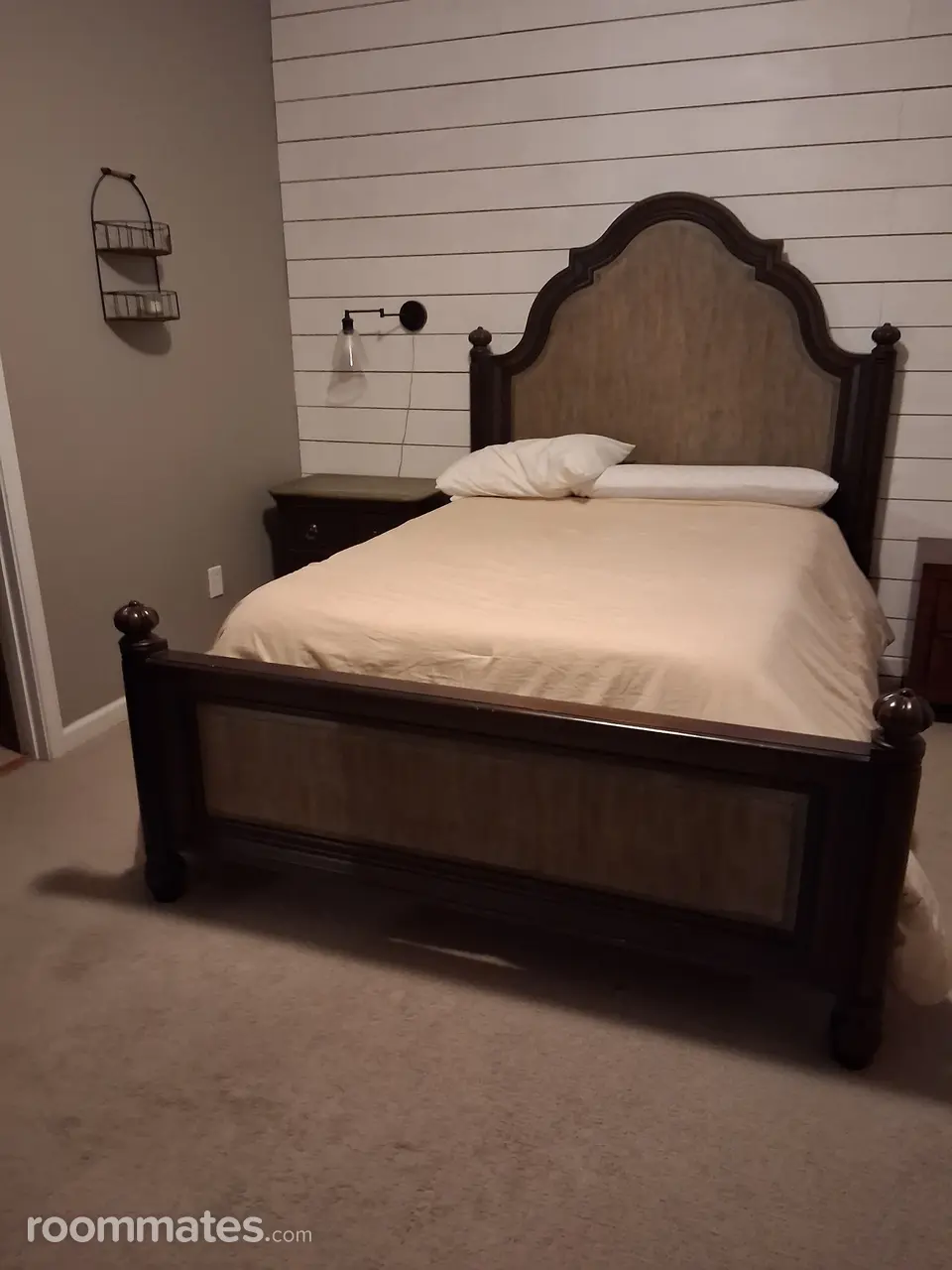 Profile photo 1 of 11