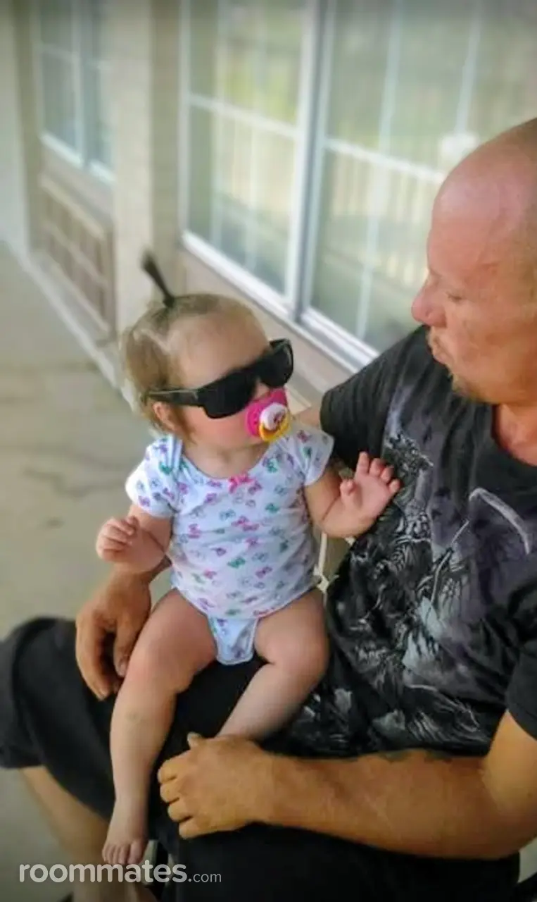 Profile photo 6 of 7