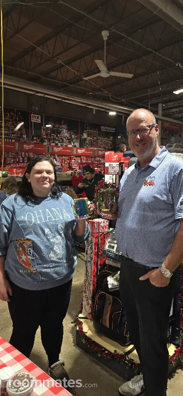 Profile photo 3 of 4