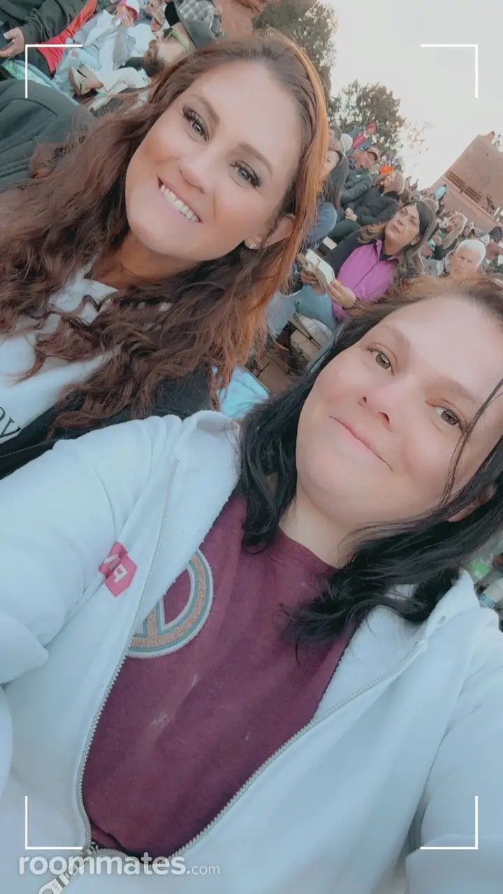 Profile photo 4 of 4