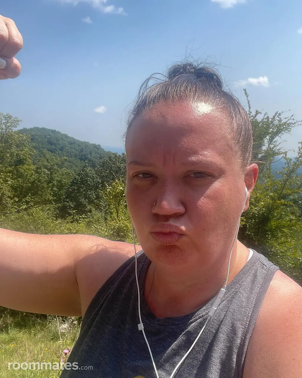 Profile photo 2 of 4