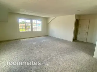 Room for rent in Huntington Beach, CA $2000, house