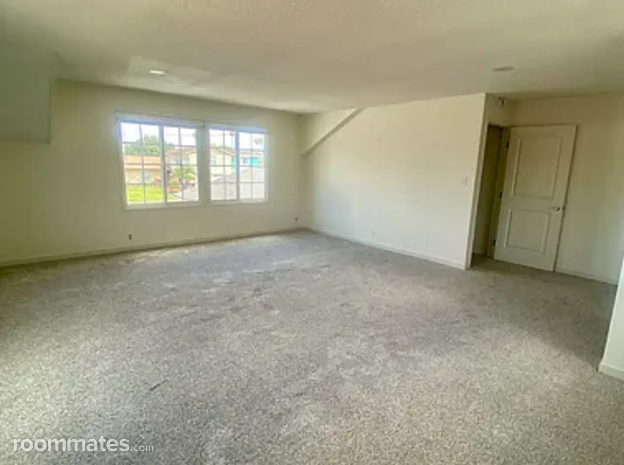 Profile photo 1 of 10