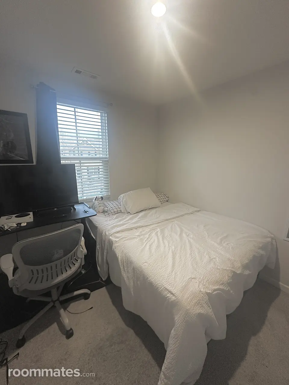 Profile photo 7 of 10