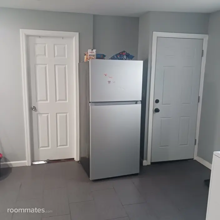 Room for rent in Irvington, NJ $1000, house