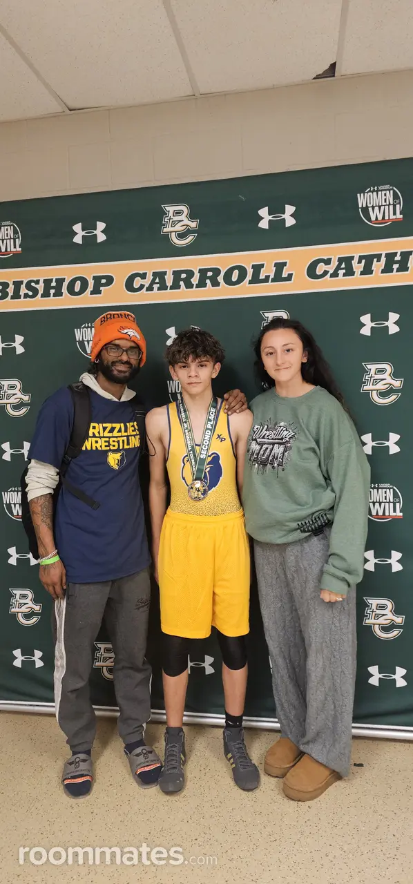 Profile photo 1 of 1