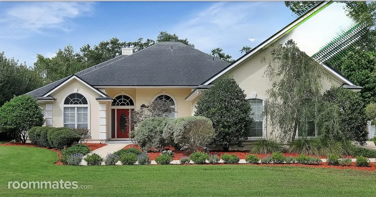 Profile photo 2 of 4