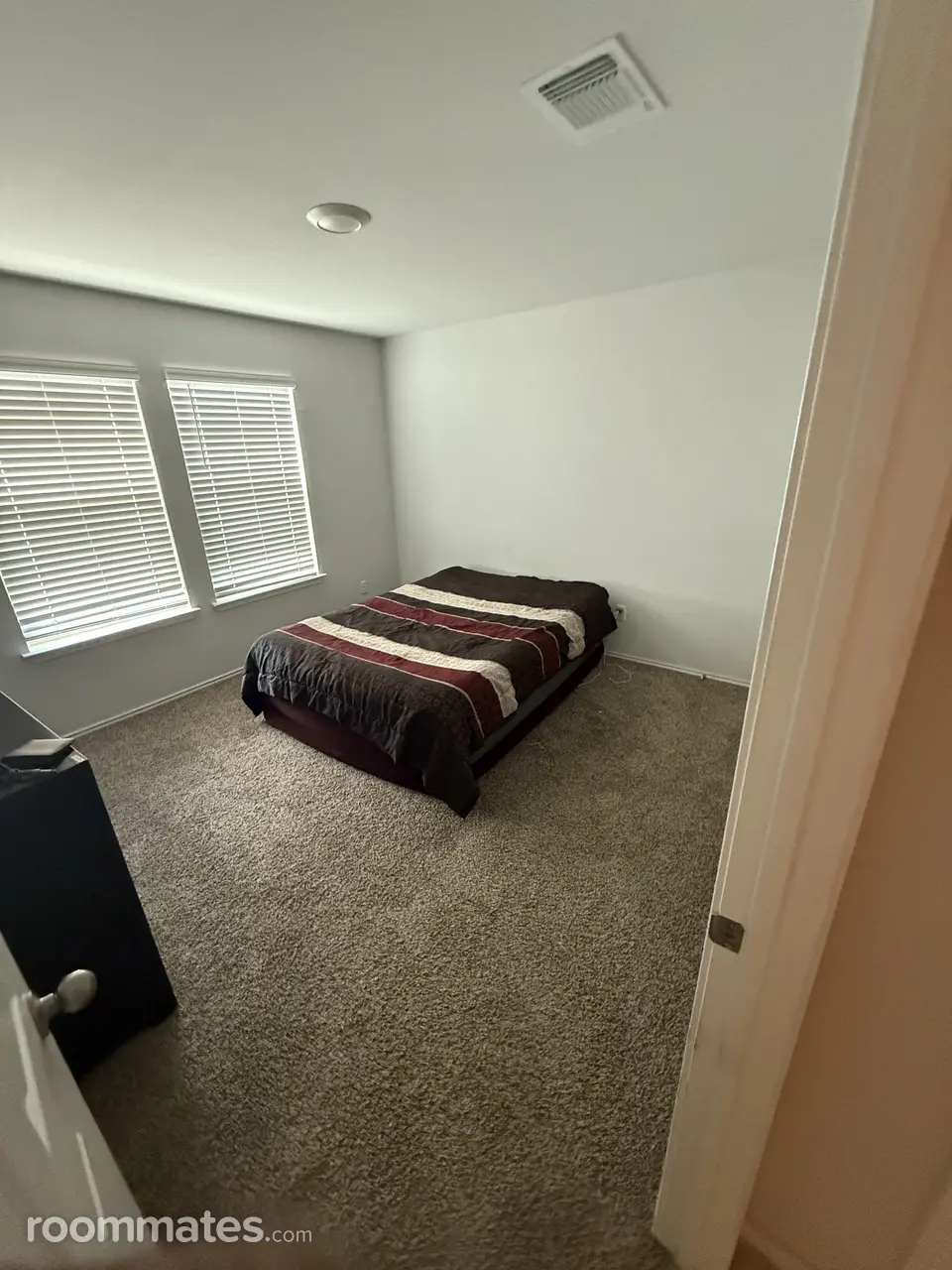 Profile photo 2 of 4