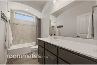 Room for rent in Fort Worth, TX $1200, house