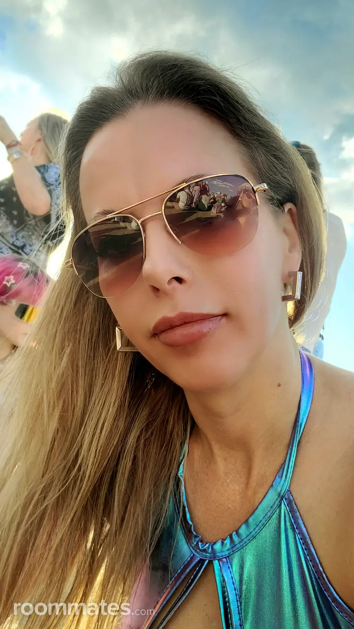 Profile photo 10 of 11