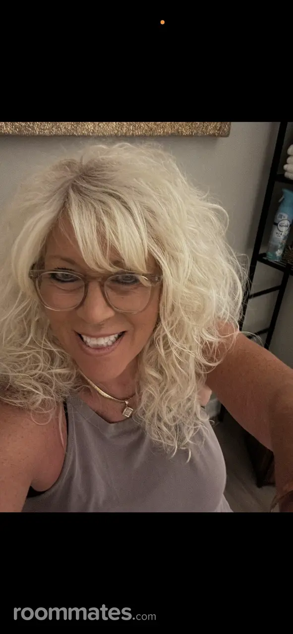 Profile photo 14 of 15