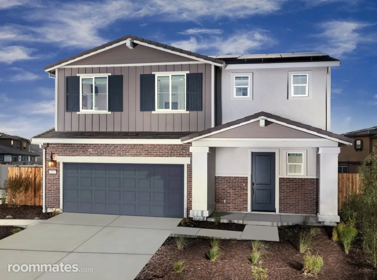 Profile photo 5 of 8