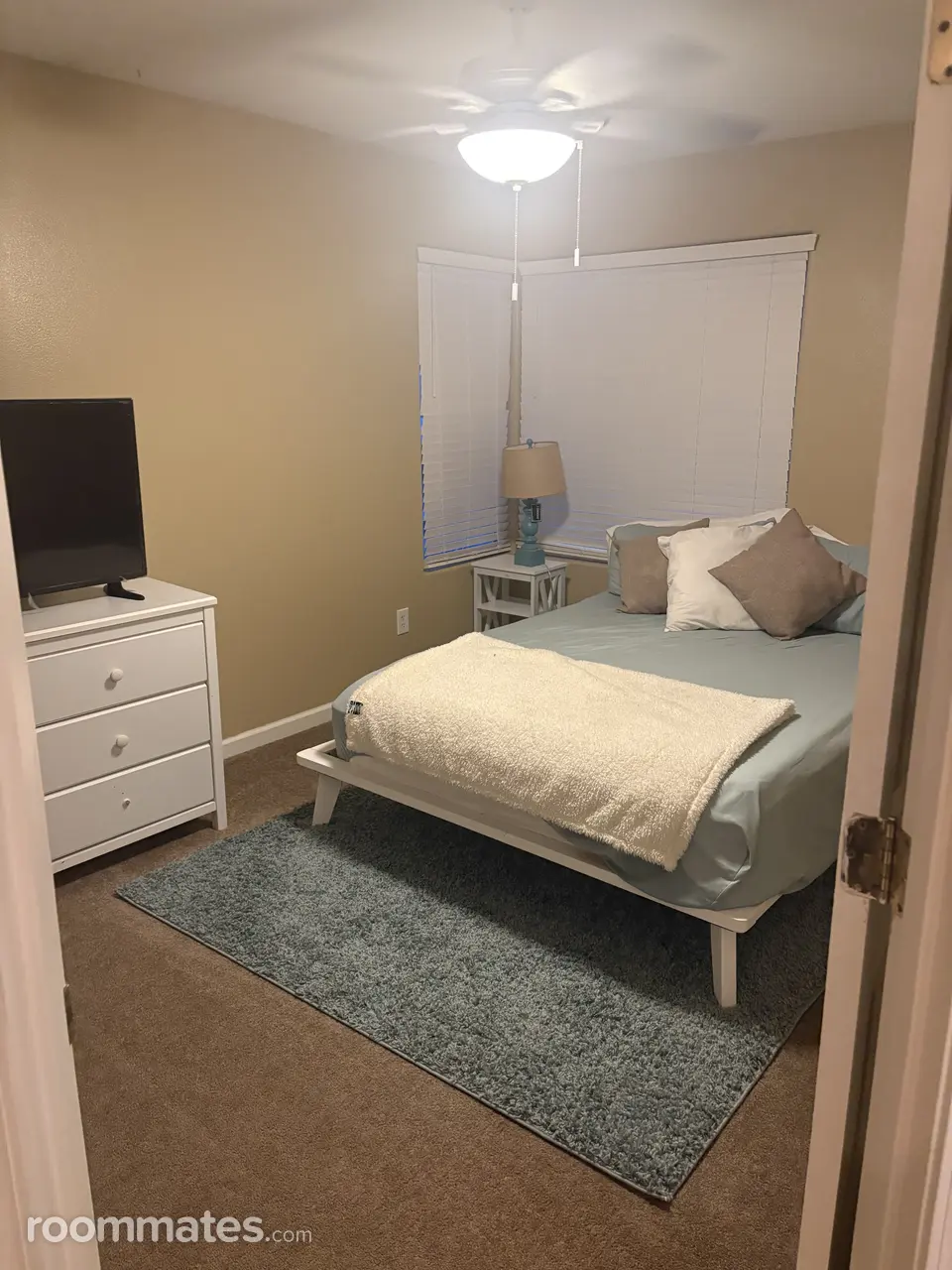 Profile photo 8 of 9