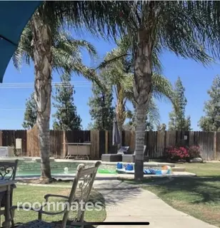Room for rent in Bakersfield, CA $950, house