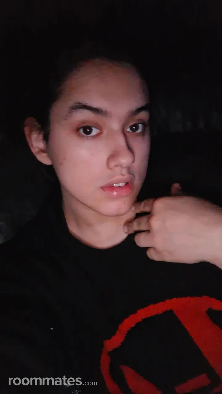 Profile photo 4 of 4