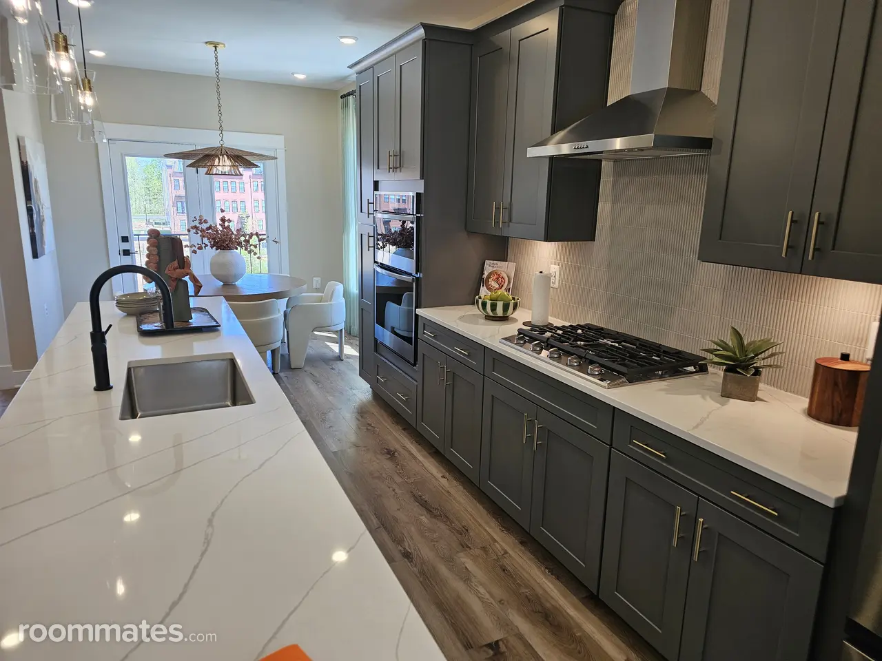 Profile photo 5 of 7