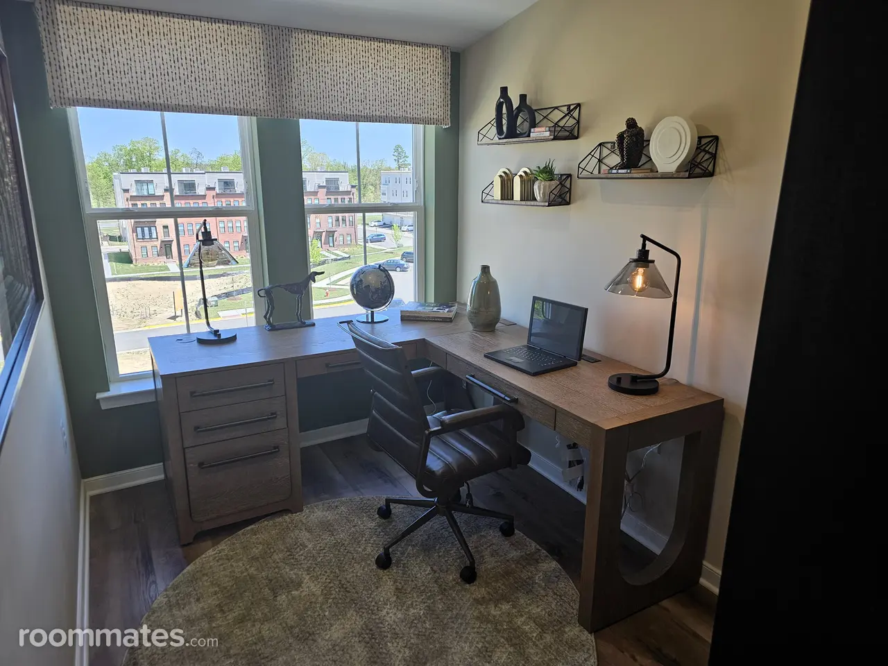 Profile photo 1 of 7