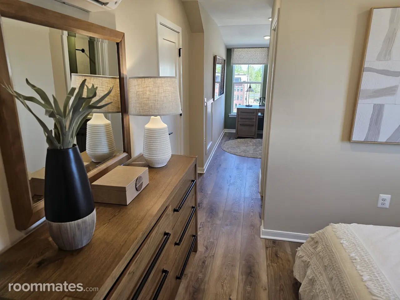 Profile photo 4 of 7