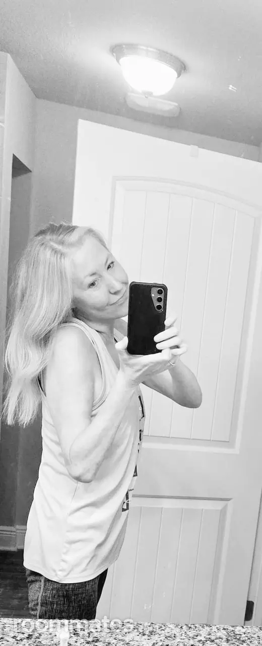 Profile photo 9 of 9