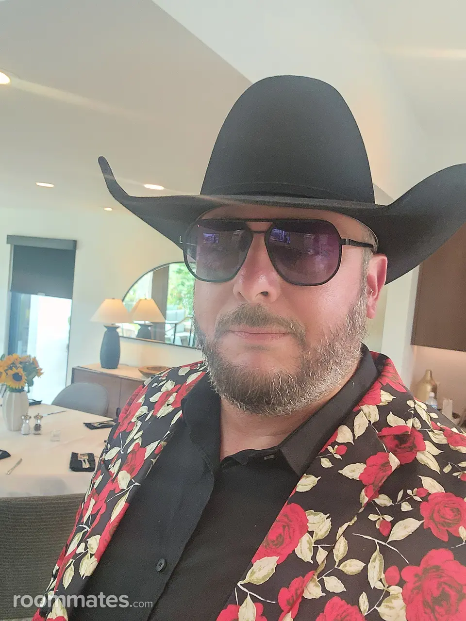 Profile photo 4 of 6