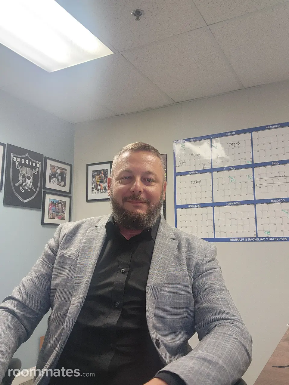 Profile photo 1 of 6