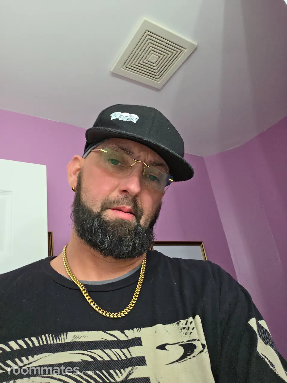 Profile photo 1 of 1