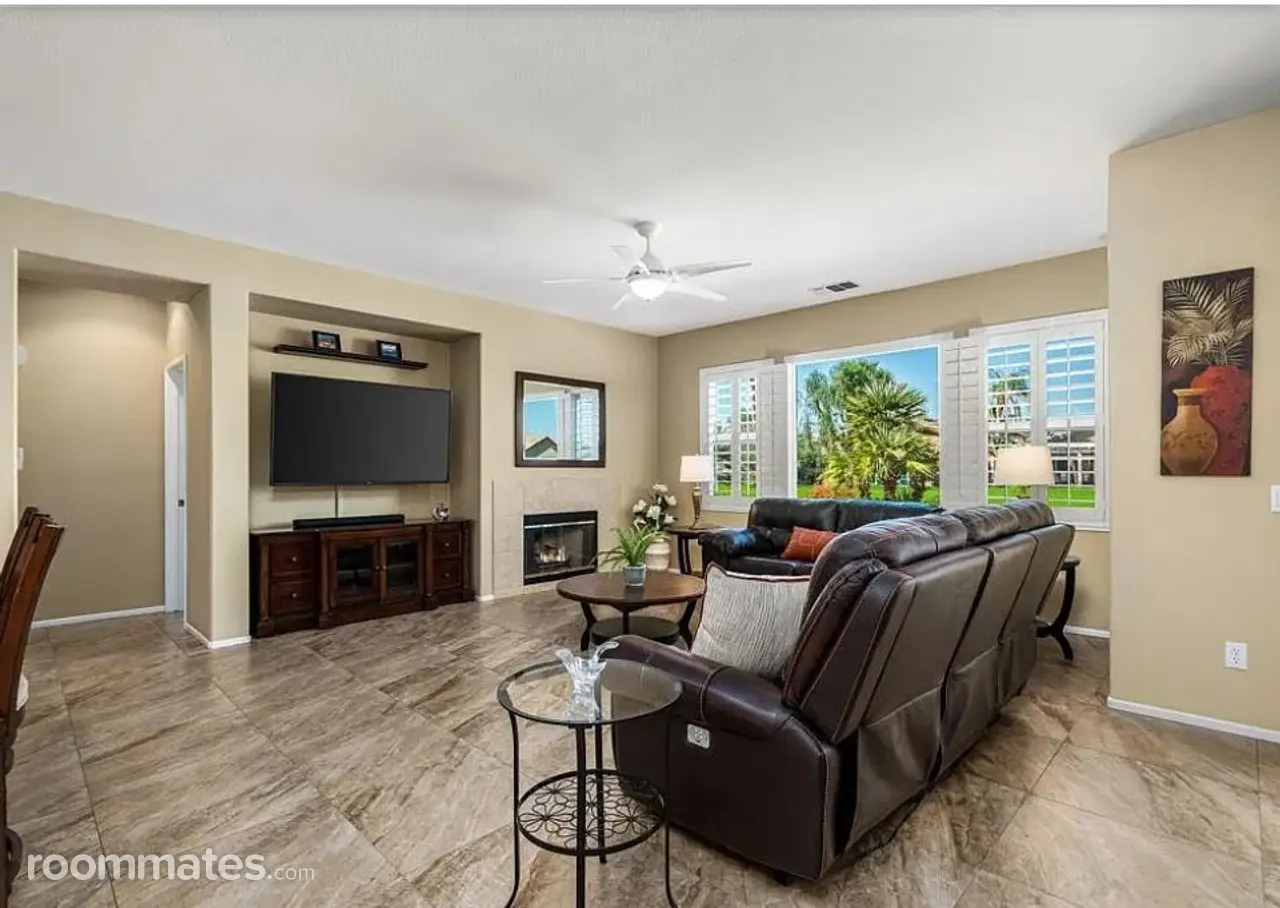 Profile photo 2 of 11