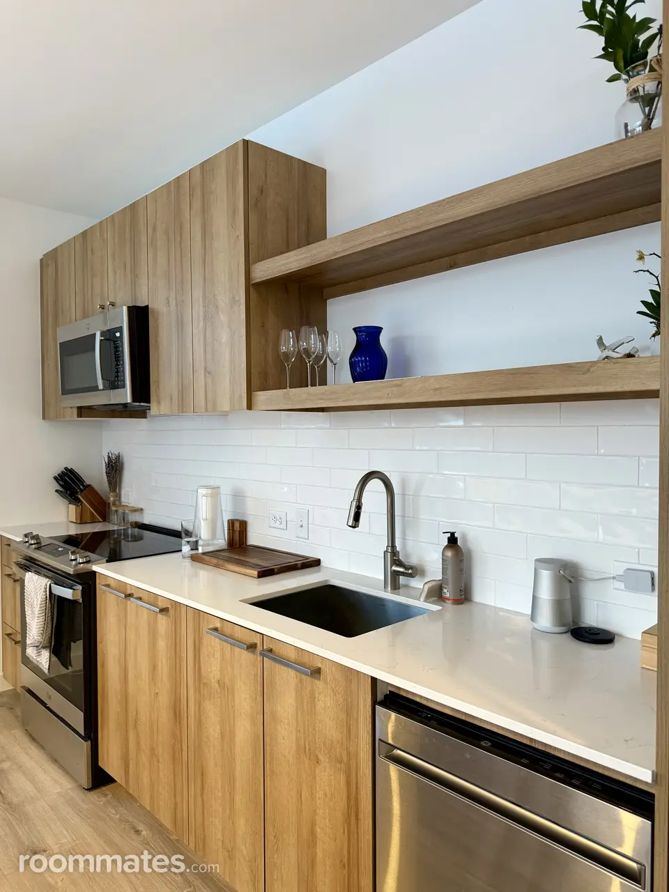 Profile photo 1 of 11