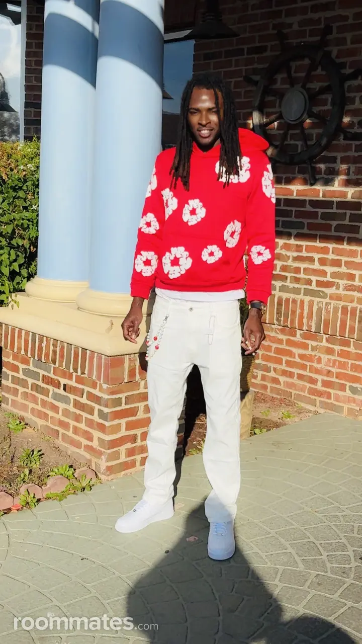 Profile photo 4 of 11