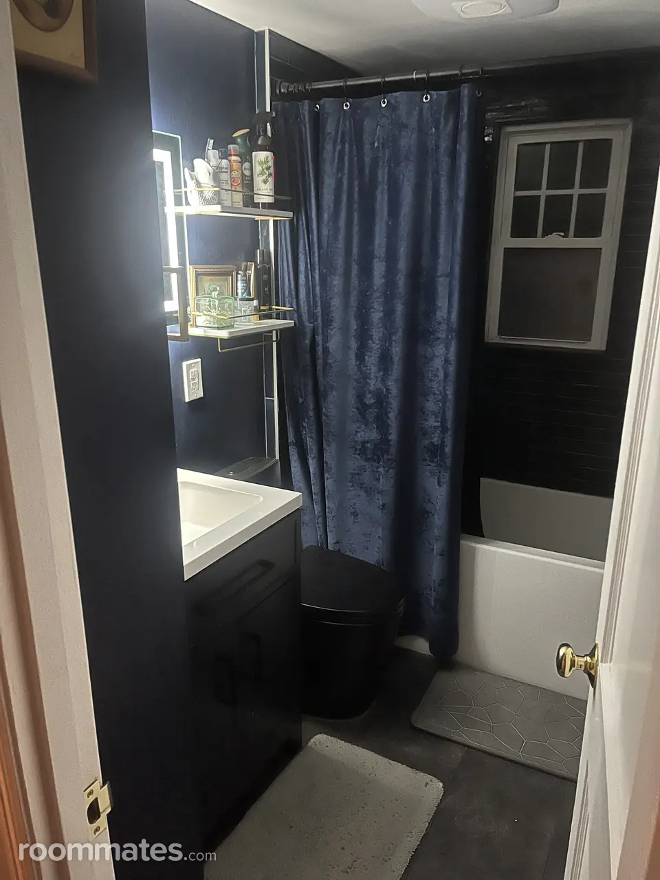 Profile photo 3 of 5