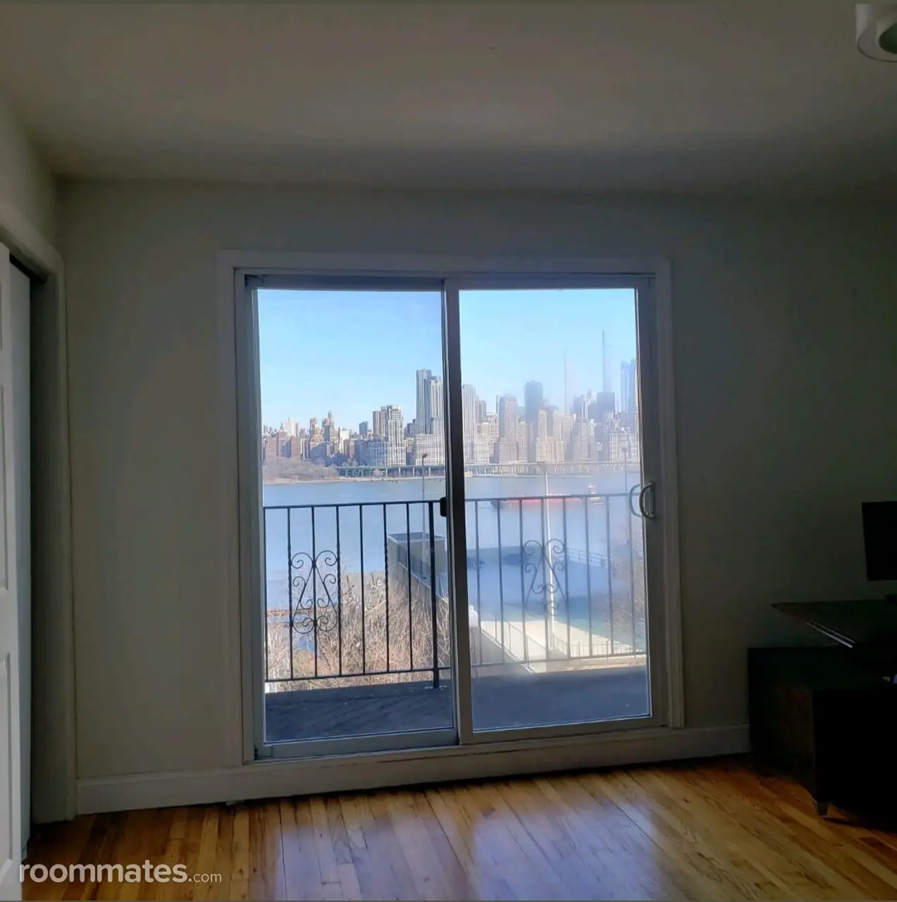 Profile photo 6 of 10