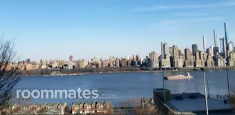 Room for rent in Guttenberg, NJ $1100, townhouse