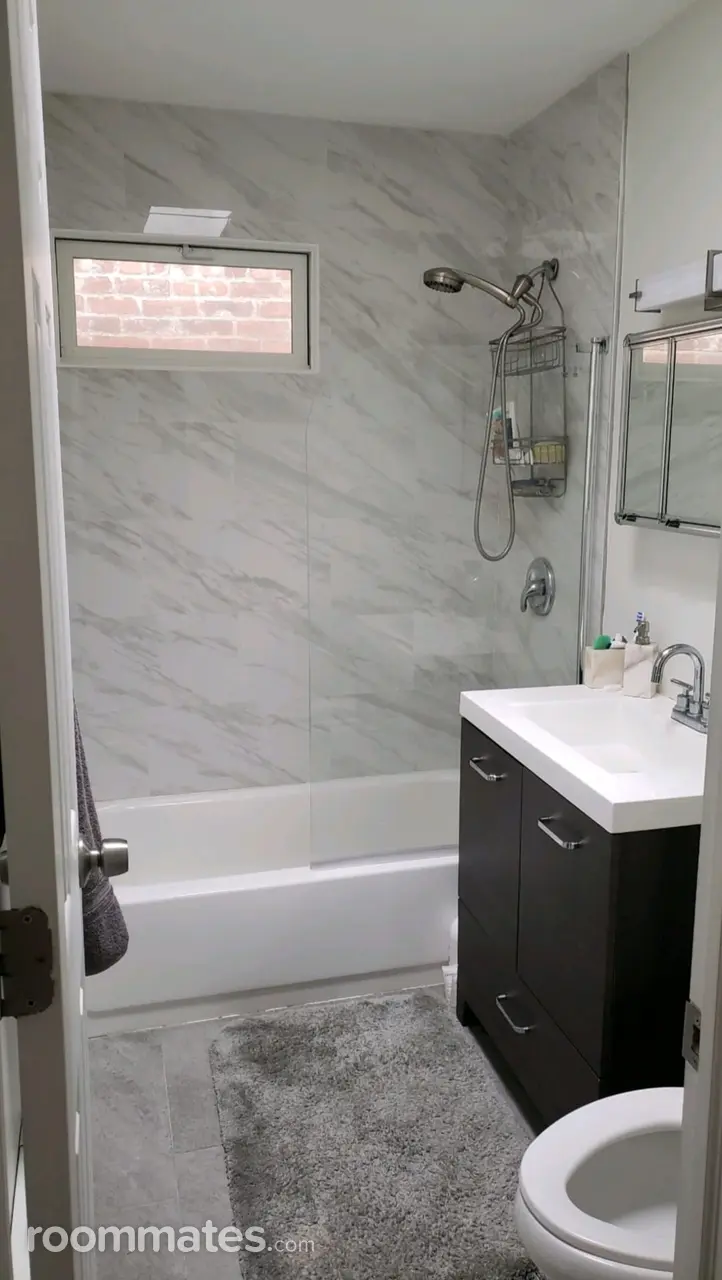 Profile photo 5 of 10