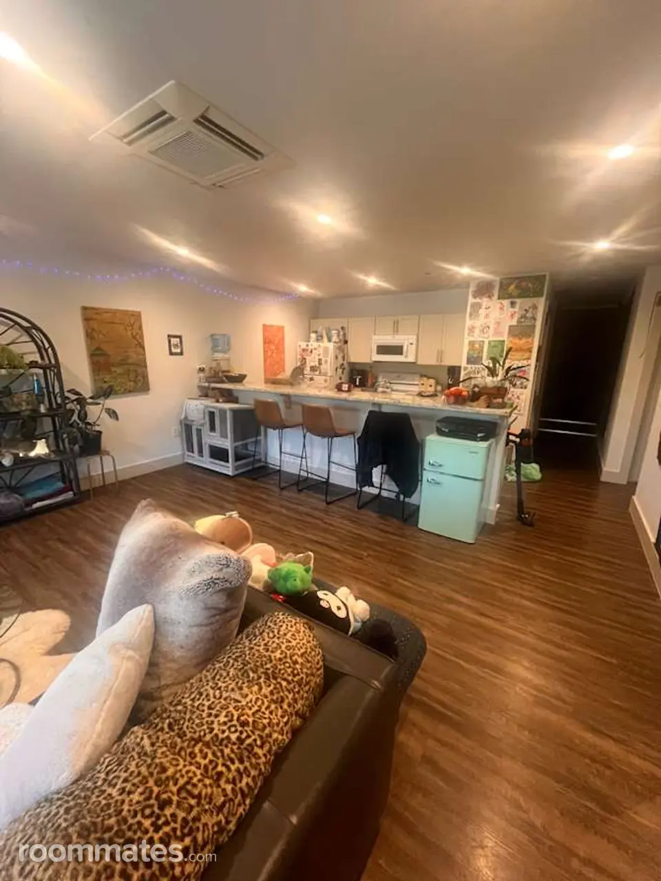 Profile photo 3 of 15