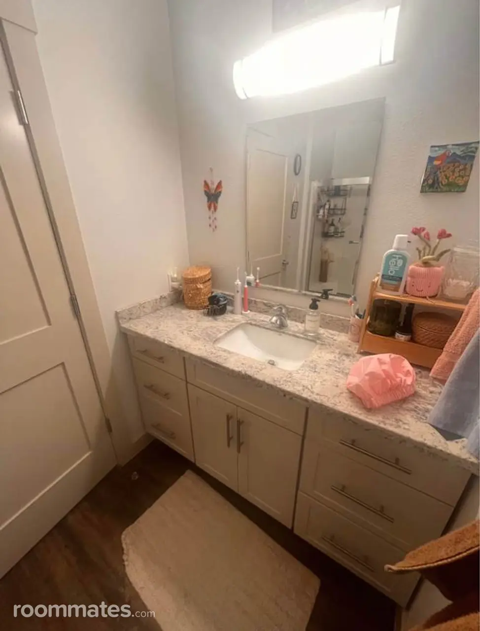 Profile photo 8 of 15