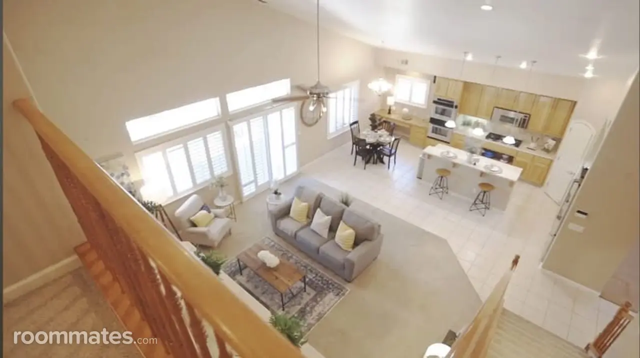 Profile photo 5 of 11