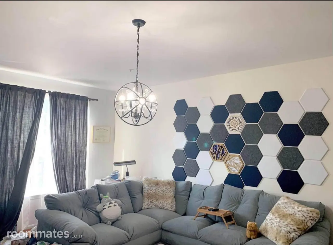 Profile photo 4 of 19