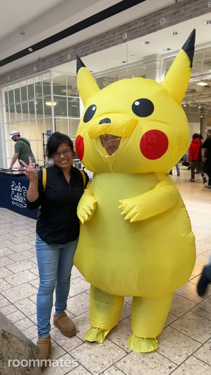 Profile photo 18 of 19