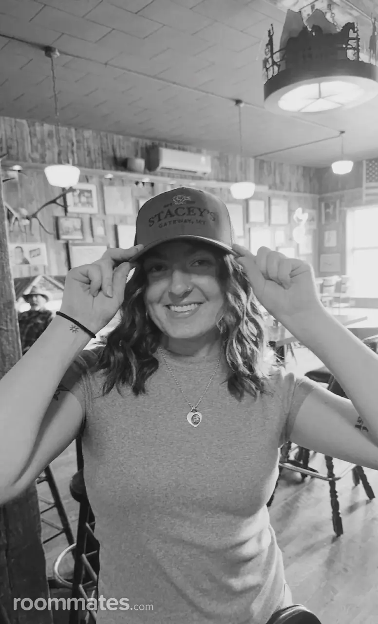 Profile photo 6 of 6