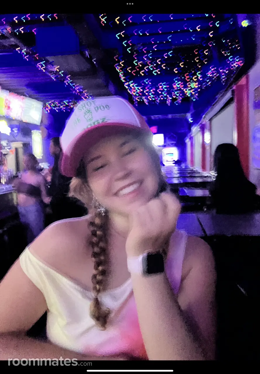 Profile photo 1 of 1