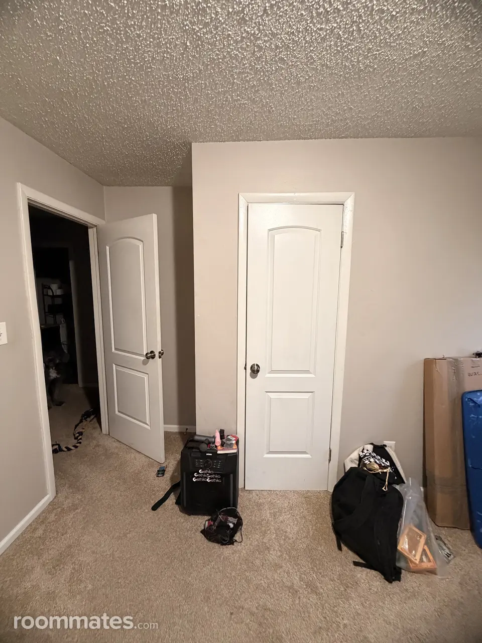 Profile photo 3 of 6