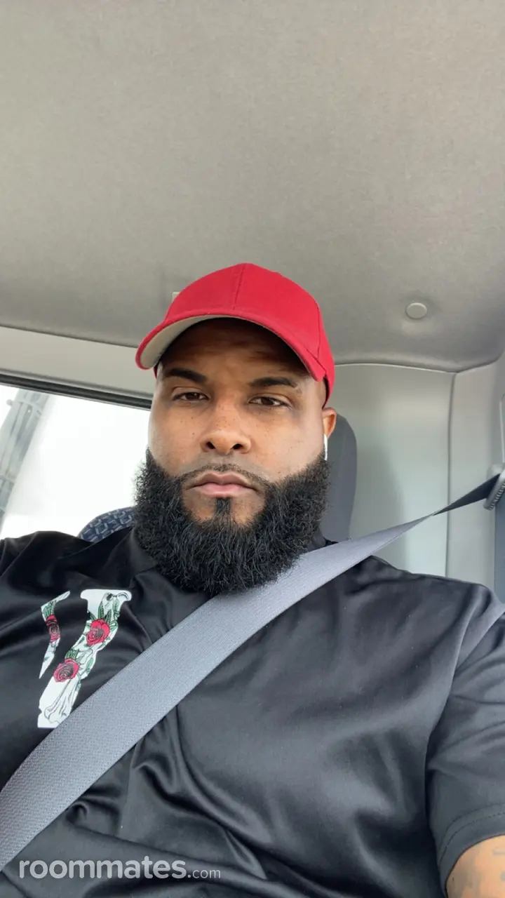 Profile photo 2 of 4