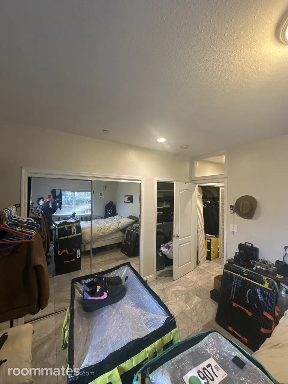 Profile photo 3 of 6