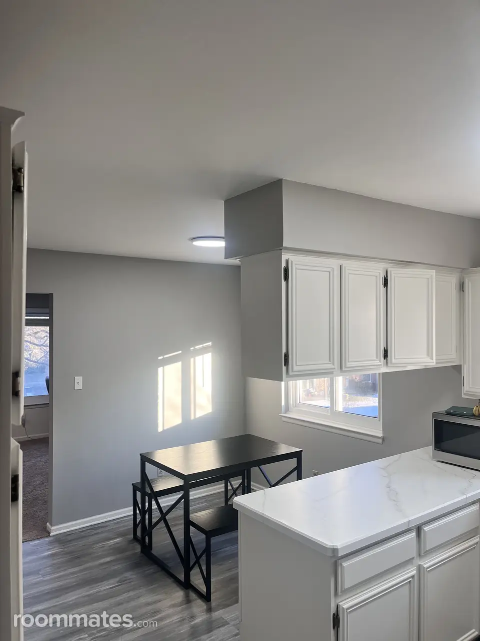 Profile photo 4 of 10